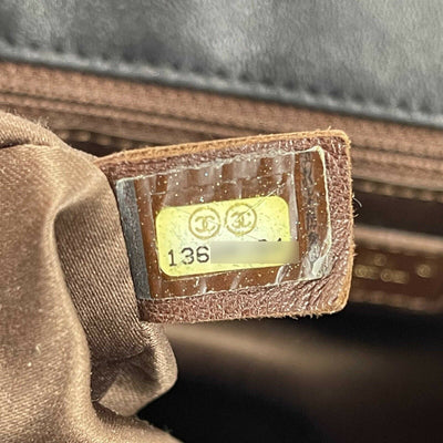 CHANEL Wave Quilted Black Calfskin Leather Maxi Flap Gold-tone Shoulder Bag