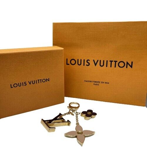 Louis Vuitton - LV - Fleur de Monogram Bag Charm - Kitted - BougieHabit
