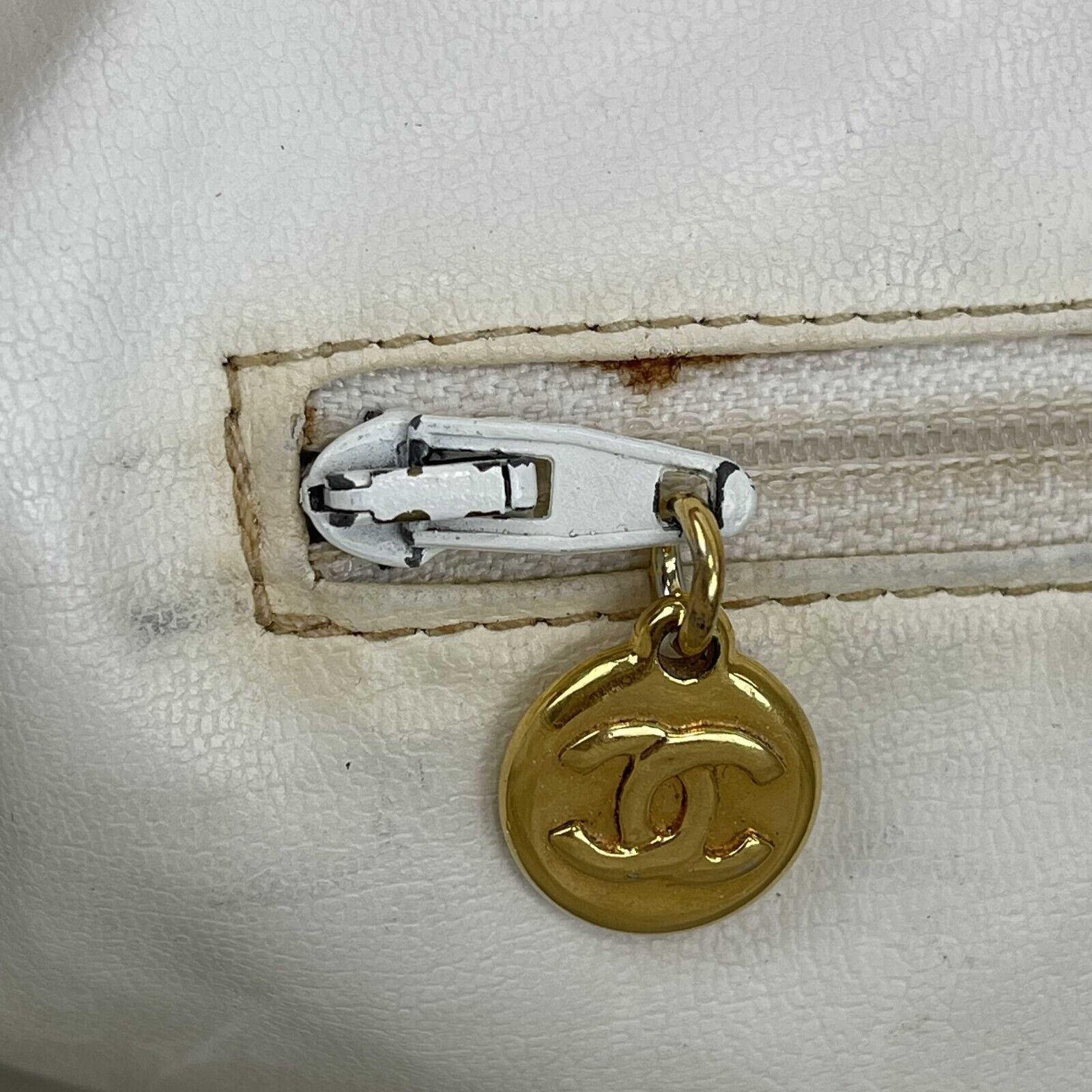 chanel vintage white bag