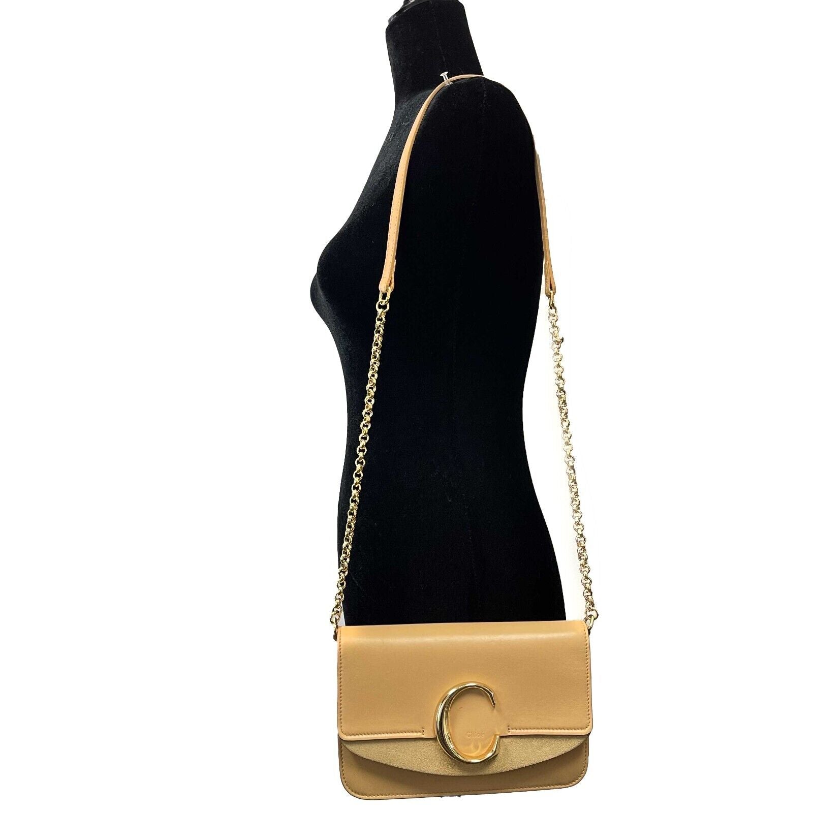At Auction: Chloe - C Clutch With Chain Crossbody / Shoulder Bag