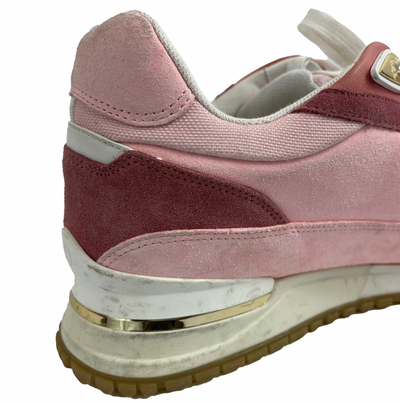 Louis Vuitton - Low Top Sneaker White Pink Suede Run Away - Pink 40 US 10