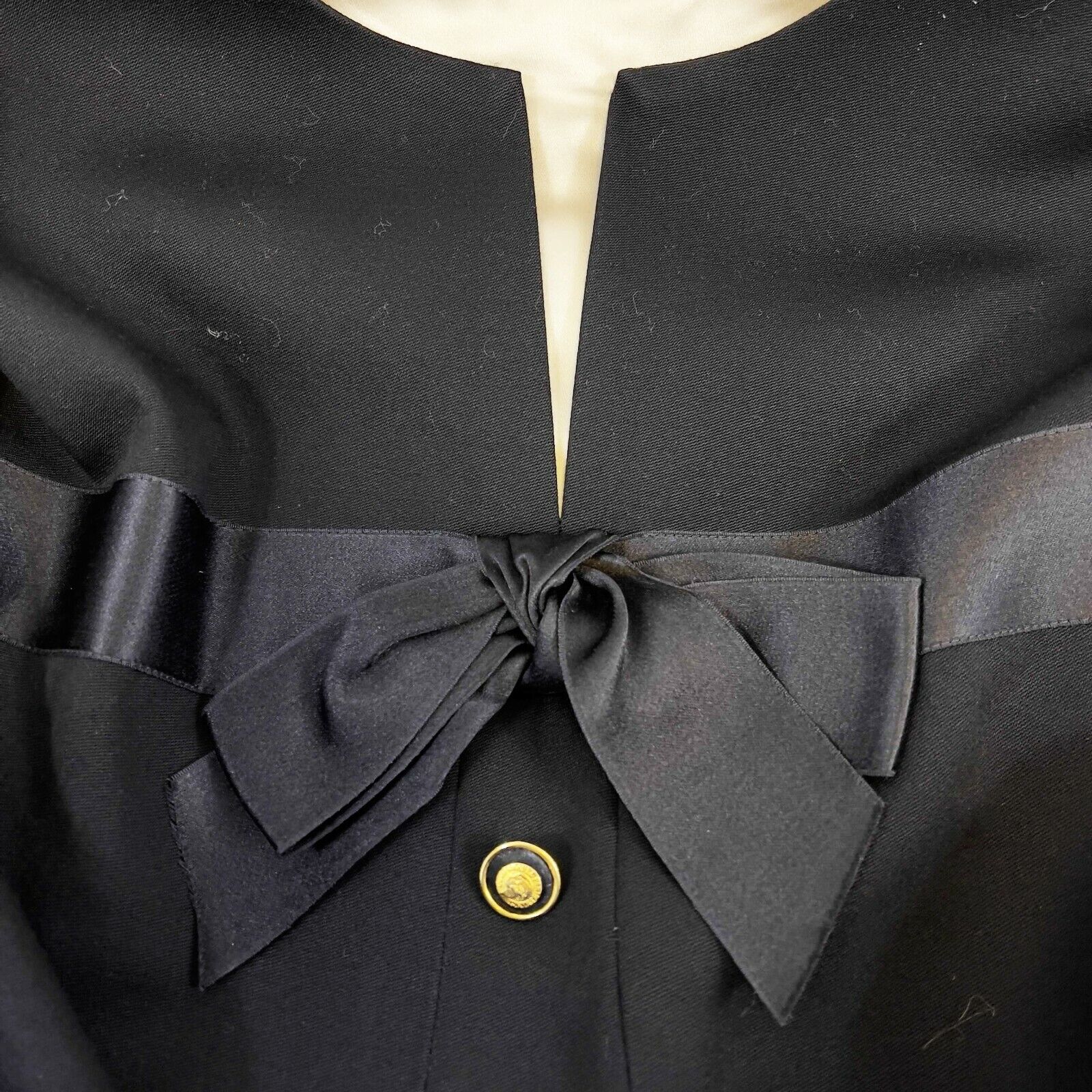 CHANEL - Vintage Satin Layer Trim Bow Shift Wool Dress - Black - FR 40 -  BougieHabit