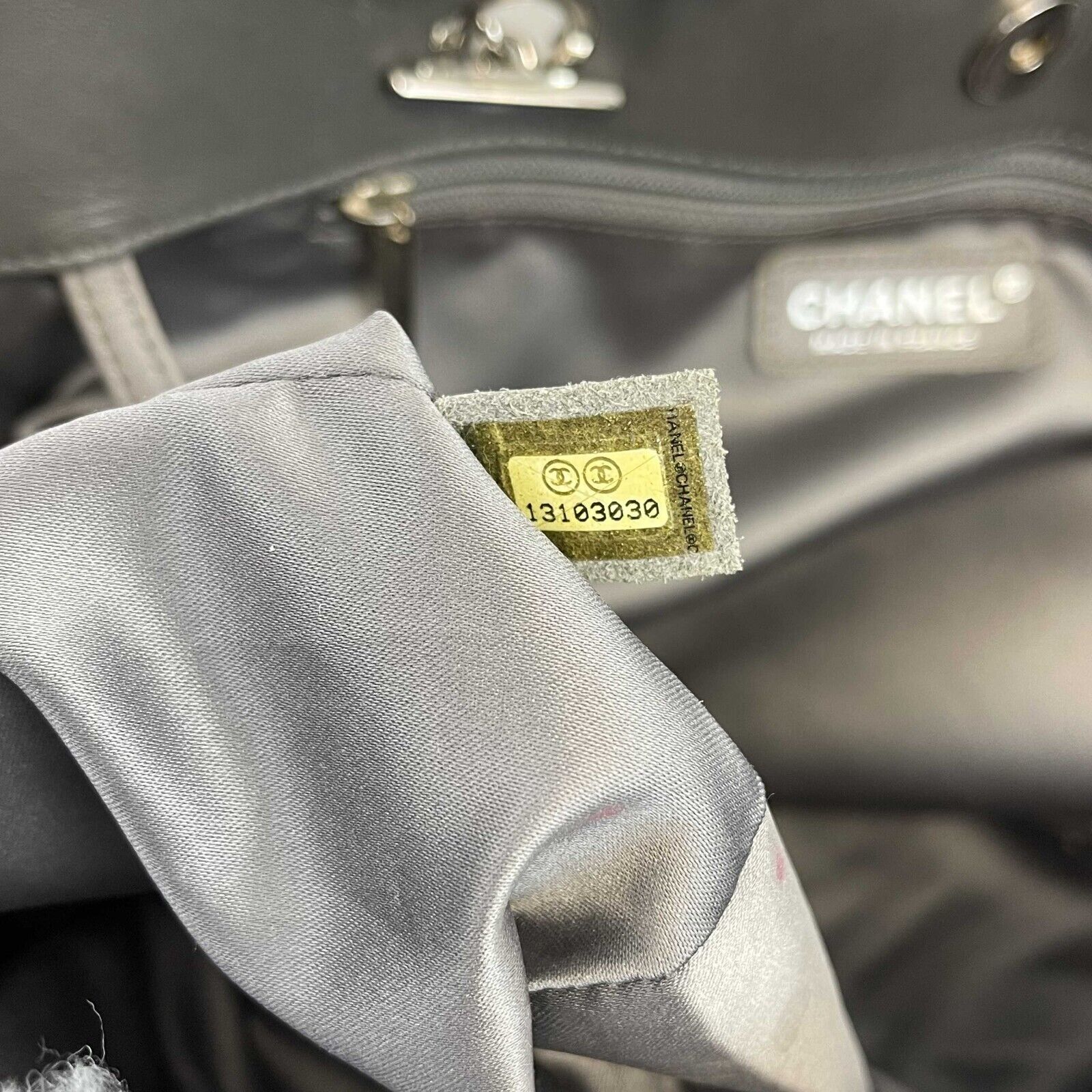 chanel tweed handbag