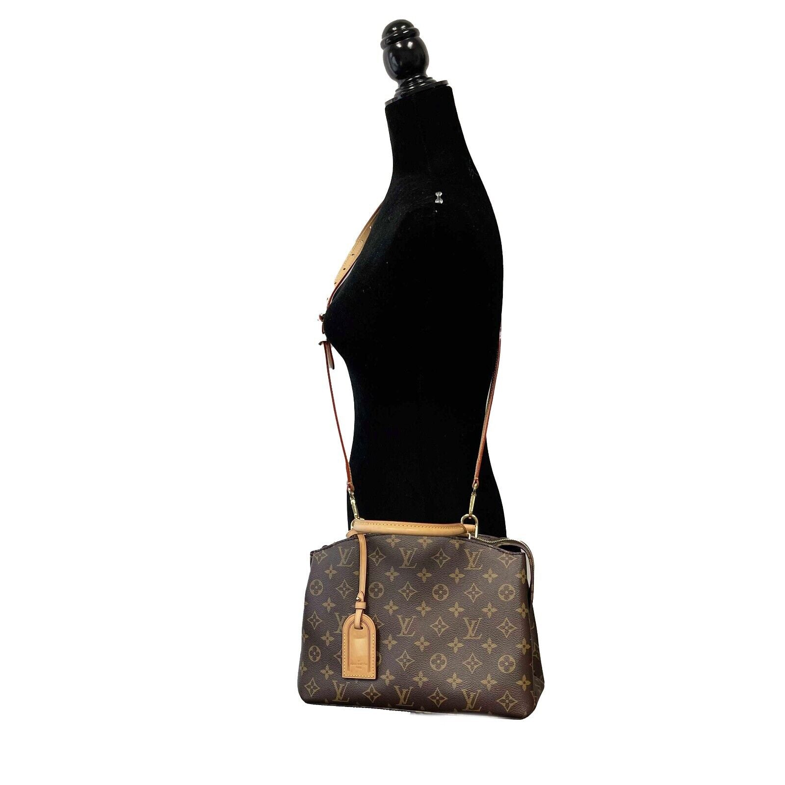 Louis Vuitton Monogram Petit Palais - Black Handle Bags, Handbags -  LOU748412
