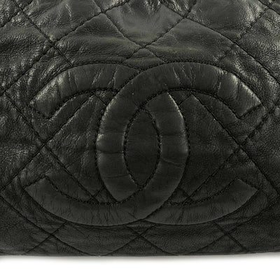 CHANEL - Sea Hit Black Iridescent CC Calfskin Medium Shoulder Bag