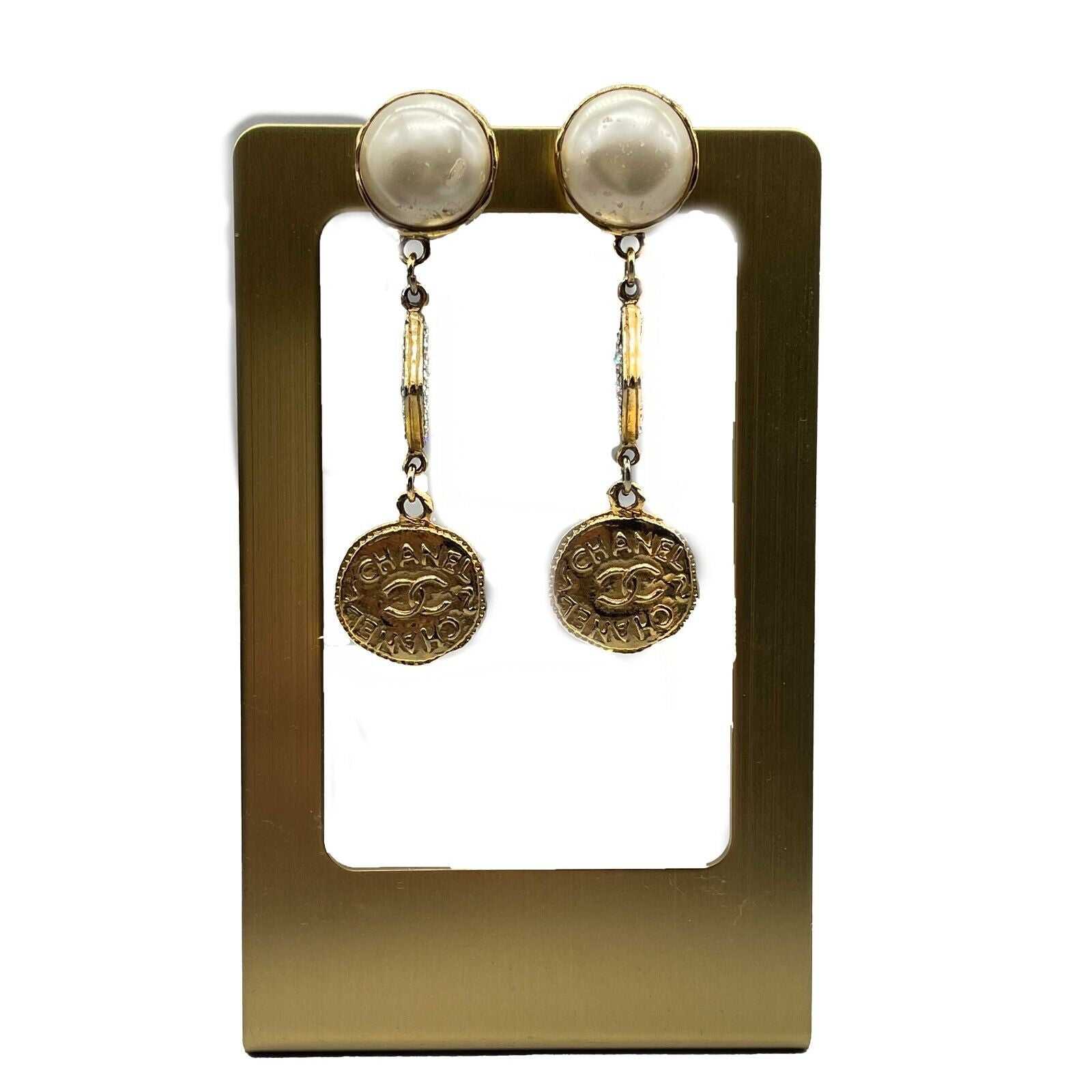 CHANEL - Vintage 1970s Faux Pearl Medallion CC 'CHANEL' Clip-On