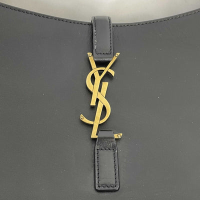 Saint Laurent - YSL - Le 5 À 7 Hobo Bag in Black Smooth Leather - Shoulder Bag