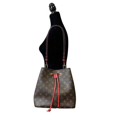 Louis Vuitton - Neo Noe MM - Brown and Red Coated Canvas Monogram Shoulder Bag