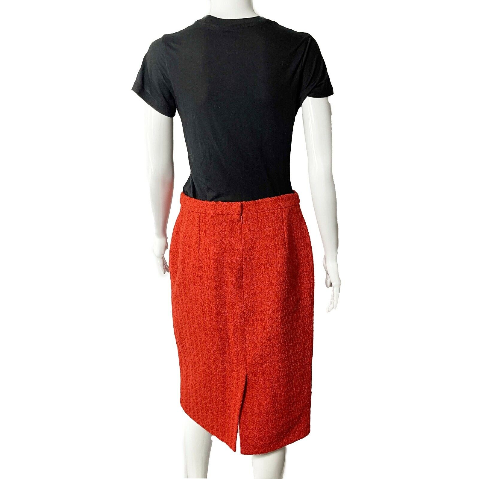 CHANEL - New - 2019 Skirt - Runway Tweed Midi CC Pencil Orange 19K - 4 -  BougieHabit