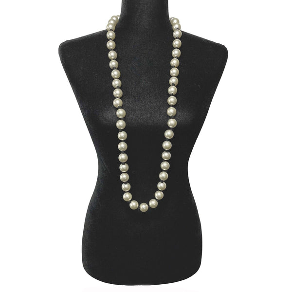 CHANEL - 2016 Jumbo Pearl CC Necklace - Long White / Black / Champaign -  BougieHabit