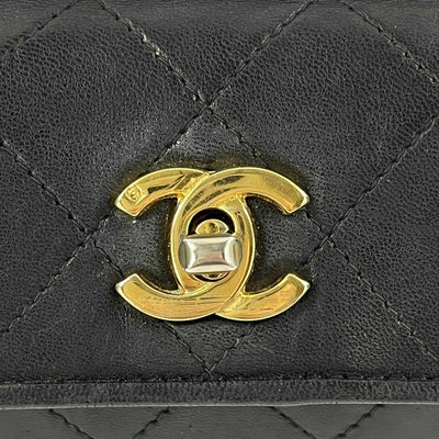 CHANEL - VTG 90s Black Quilted Leather CC Chain Belt Mini Bag / Fanny Pack