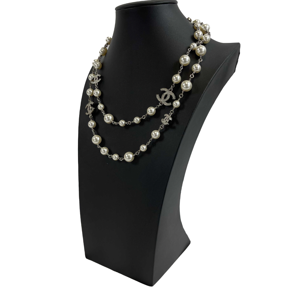 Chanel Fall Winter 2015 3 Strand Pearl Gold CC Necklace