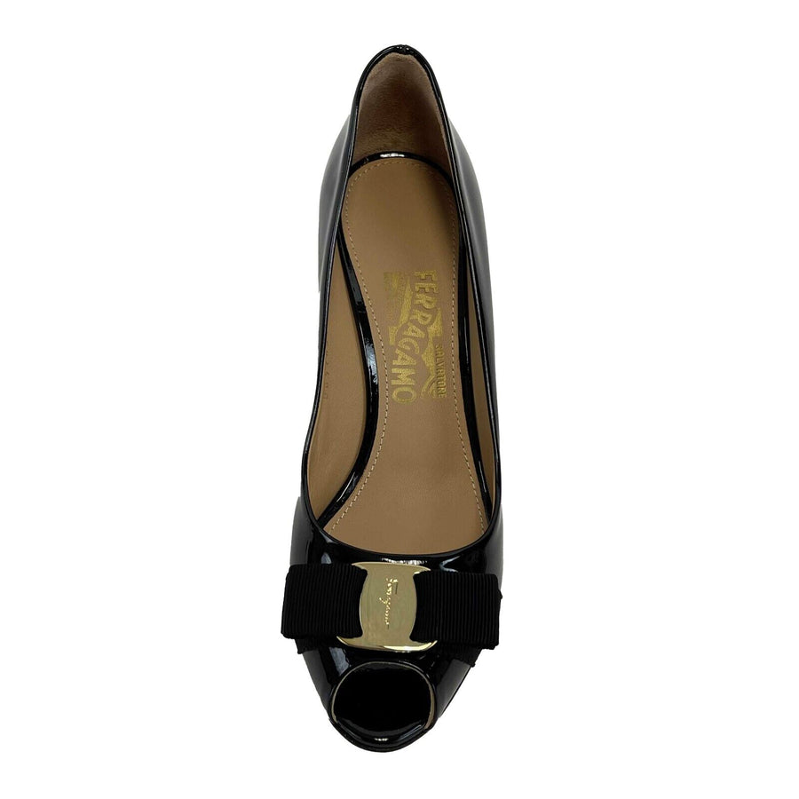 Salvatore Ferragamo - Pola Vera Bow Patent Black Leather Peep Toe Pumps - Size 7