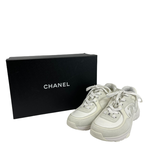 CHANEL - Interlocking CC Logo White Suede Sneakers - Size 38 US 8 New w/ Box