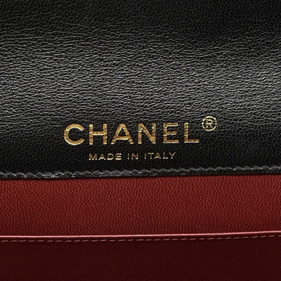 CHANEL - Lambskin Twisted Knot Chain Rare Limited Edition CC Clutch - Handbag