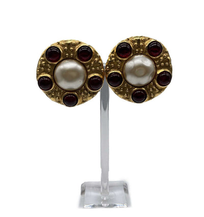 CHANEL - Vintage Collection 23 - Red Gripoix Red White Pearl Clip On Earrings