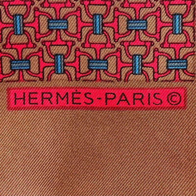 Hermes - Excellent - Brown Red Interlocking Chain Pocket Square - Pinkish Brown